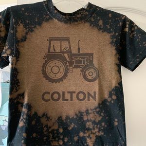 Custom t-shirt with name & image!